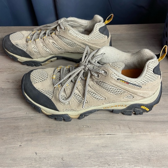 Merrell Moab 2 Ventilator Womens Size 9 Taupe Black Outdoor Walking Hiking - Picture 2 of 9